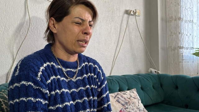 İzmir'de kaybolan 15 yaşındaki Asya, 7 gündür aranıyor
Kayıp kızının alıkonulduğunu söyleyen gözü yaşlı anne yardım bekliyor