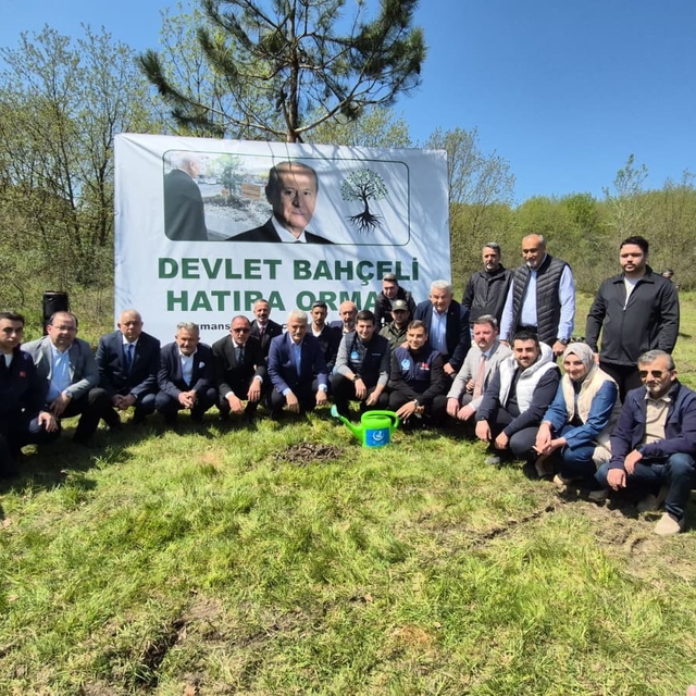 Düzce'de Devlet Bahçeli Hatıra Ormanı'na fidan dikildi
