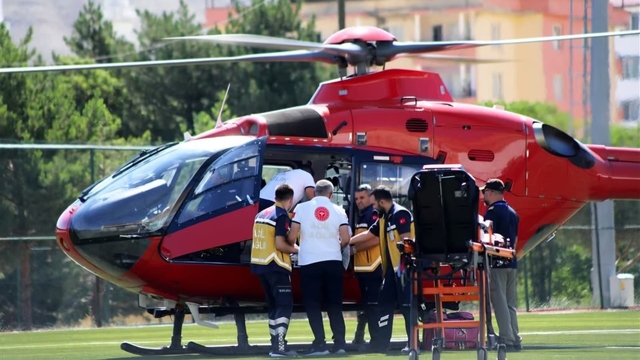 Kalp krizi geçiren hasta hava ambulansıyla Malatya'ya sevk edildi