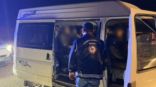 Hatay'da 14 kaçak göçmen yakalandı