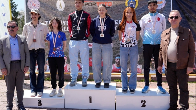 Kütahya'da Oryantiring milli takım seçmeleri tamamlandı