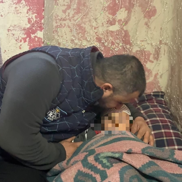 Köpek saldırısında yaralanan 3 yaşındaki bebek 34 gün sonra evine kavuştu
T...