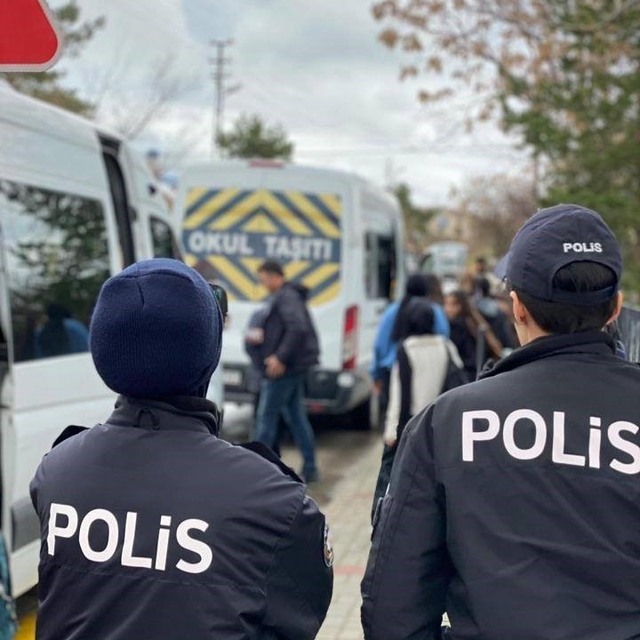 Erzincan'da okul çevrelerinde güvenlik seferberliği
