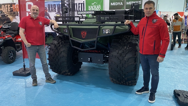 Rusya'da gördüler, Türkiye'de ürettiler; dev ATV suda yüzüyor, dağları aşıyor