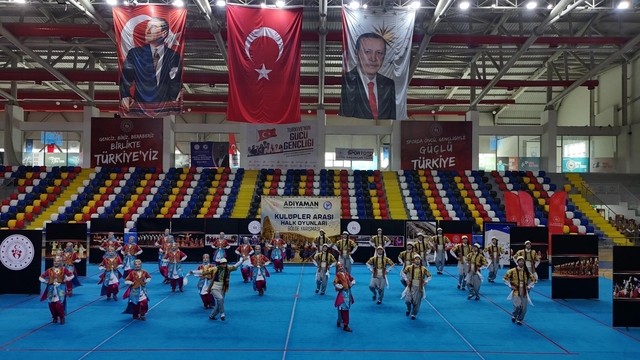 Kulüpler arası halk oyunları bölge yarışması Adıyaman'da coşkuyla tamamlandı