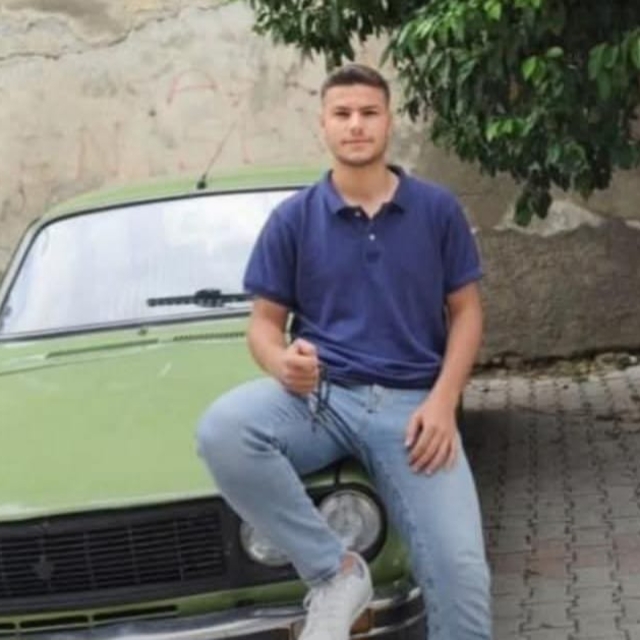 Tartıştığı komşusu tarafından bıçaklanarak öldürüldü