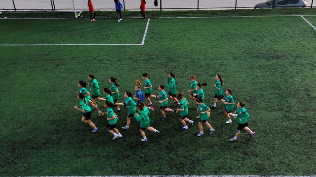 Bilecik Kolej Spor Kulübü Kadın Futbol Takımı 10 yılda 130 sporcuya ulaştı
