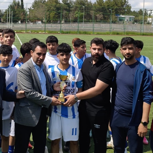 Kahta Belediyespor alt yapıda zirvede