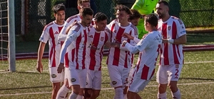 Karşıyaka ile Ayvalıkgücü tur için sahada