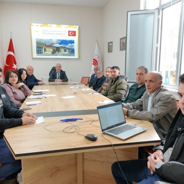 Ardahan'da arıcılığın geliştirilmesine yönelik değerlendirme toplantısı yap...