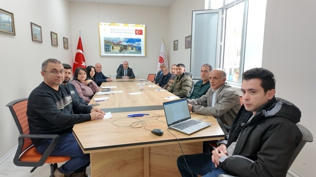 Ardahan'da arıcılığın geliştirilmesine yönelik değerlendirme toplantısı yapıldı