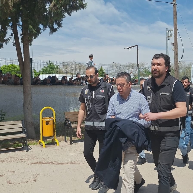 Halfeti Belediyesi'nde 'yolsuzluk' operasyonunda 46 şüpheli adliyede