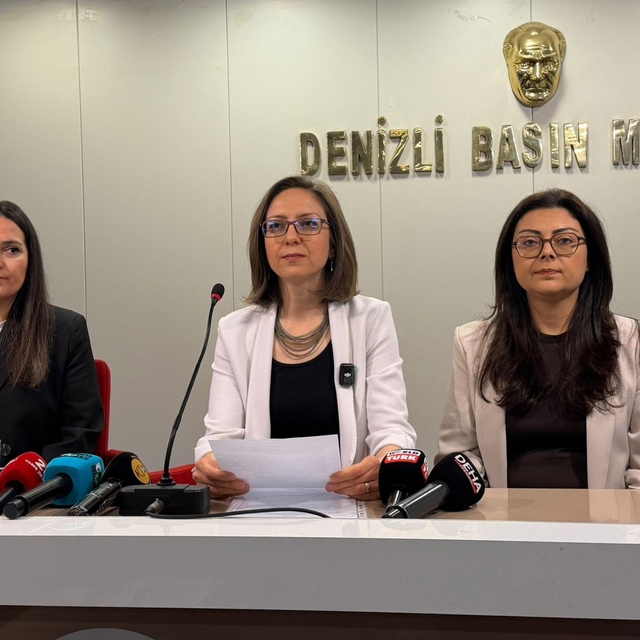 Mehter tartışmalarının hedefi olan okul yönetiminden açıklama: "Suç duyurus...