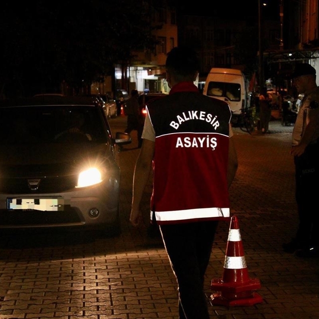 Balıkesir'de aranan 128 şahıs yakalandı