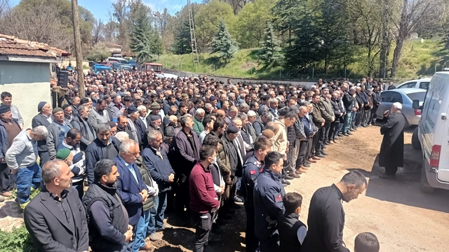 Tokat'ta KKKA tedbiri, cenaze namazı araç başında kılındı