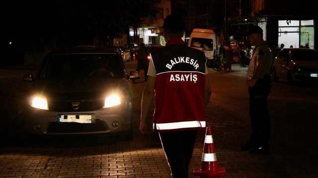 Balıkesir'de aranan 128 şahıs yakalandı