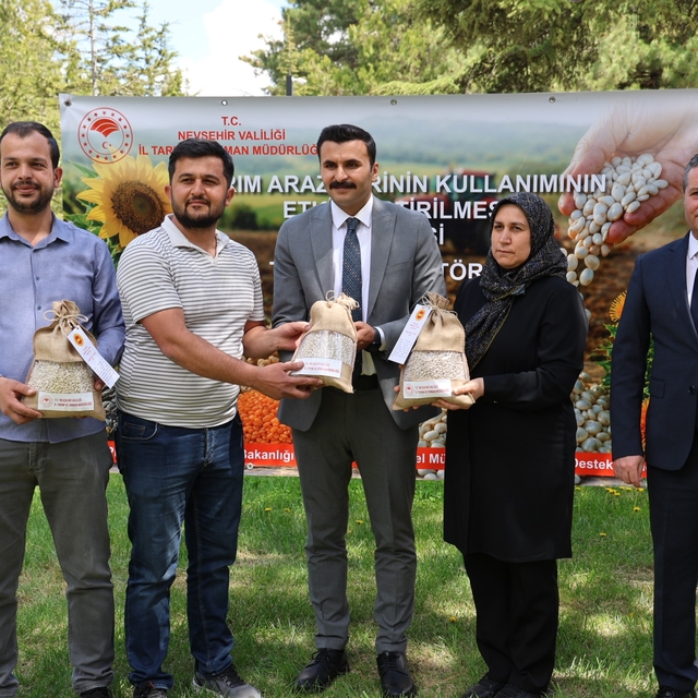 Nevşehir'de çiftçilere 22 ton tohumluk kuru fasulye dağıtıldı