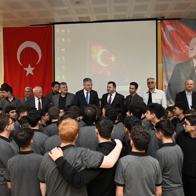 Çopuroğlu, Kariyer Günleri'nde öğrencilerle buluştu