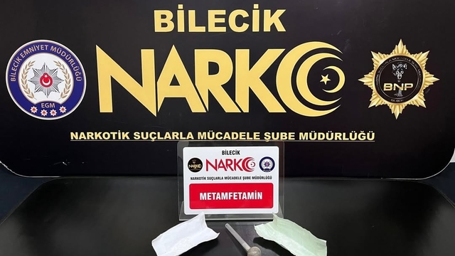 Bilecik'te aracın uyuşturucu bulunan şüpheli gözaltına alındı