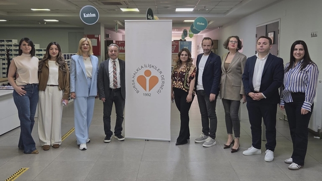 BHİD'de bayrak değişimi
Bursa Halkla İlişkiler Derneği Başkanlığına Serdar Ömeroğulları seçildi