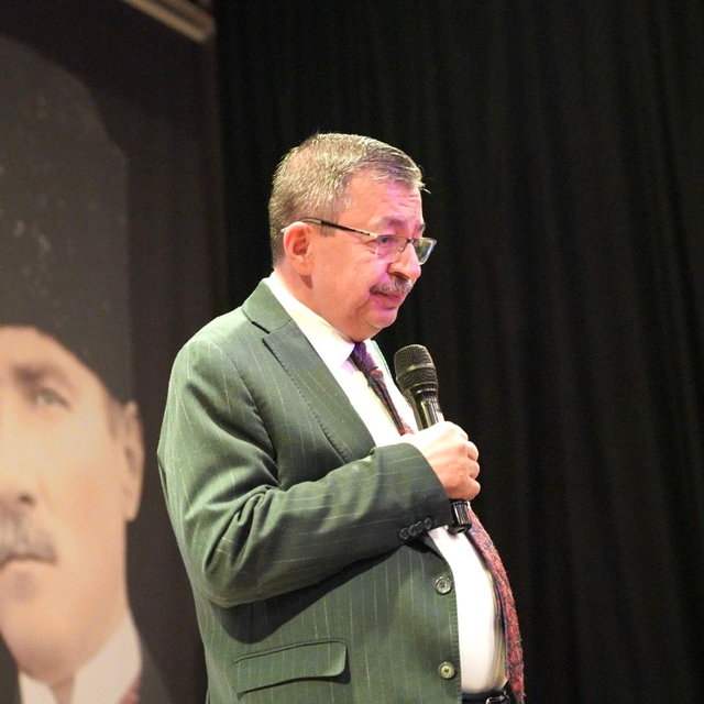 Erdemli ilçesinde düzenlenen 4. Kitap ve Edebiyat Günleri sona erdi