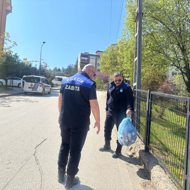 Metro Turizmin yolcu otobüsü şaşırttı
Otogara girmeyip yol üstünde yolcu in...