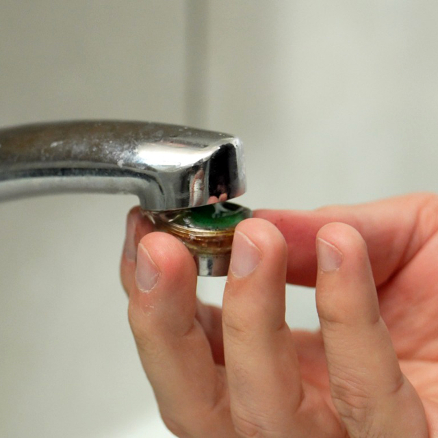 Musluğa takılan küçük aparat, suyu yüzde 70 kurtarıyor: Tasarruf hamlesi