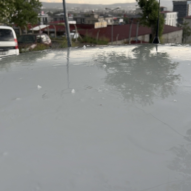 Kahramanmaraş'ta kısa süreli dolu etkili oldu
