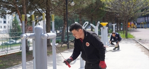Bilecik'te park ve oyun alanlarına yeni kameriyeler yerleştirildi