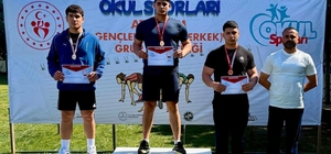 Bilecikli atlet sporcusu şampiyon oldu
