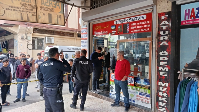 500 saatlik görüntü incelendi: Cinayet şüphelilerinden 4'ü tutuklandı
Cinayet sonrası motosikleti yaktılar, operasyonlarda tabancalar ve kar maskeleri ele geçirildi