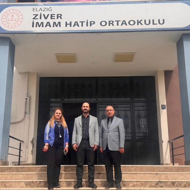 Çimentaş Elazığ'daki okullara destek projesini bu yıl da sürdürüyor