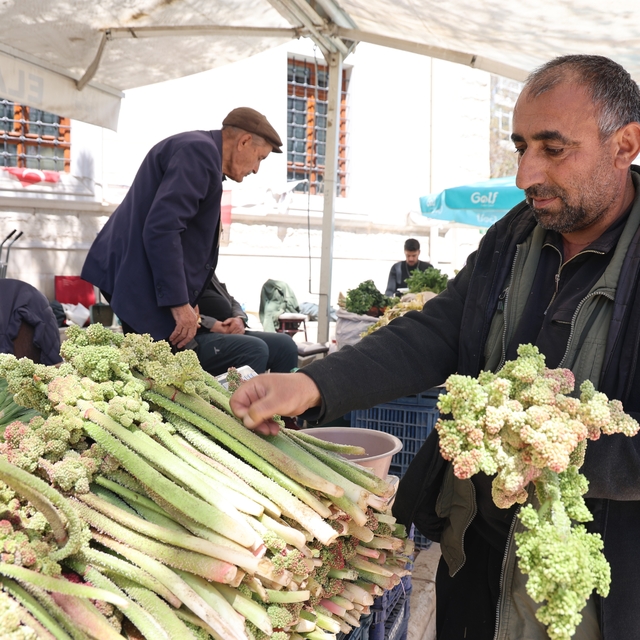 Doğu'nun vitamin deposu muzu 'ışkın' tezgahlarda yerini aldı