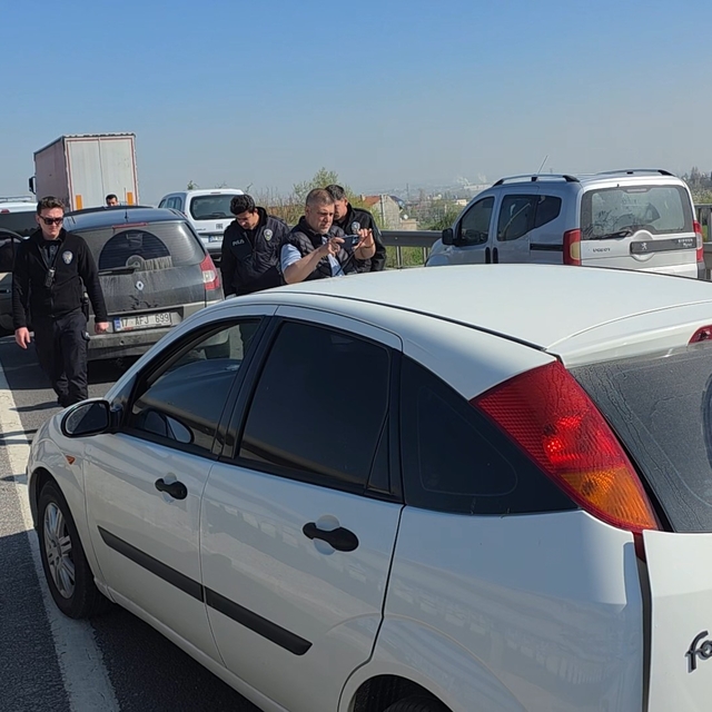 Kütahya'da zincirleme trafik kazası: 1 yaralı