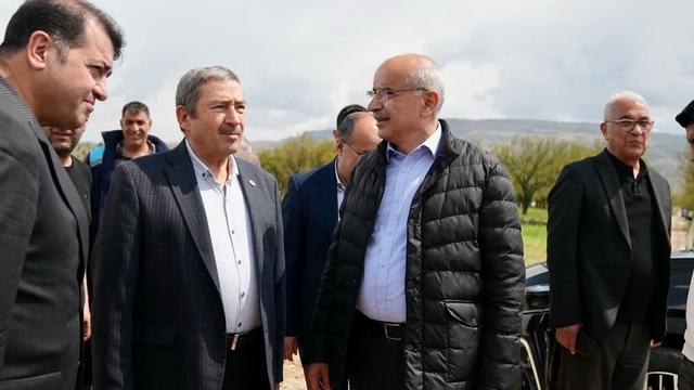 Darende'de dolu afeti sonrası mahallelere ziyaret
