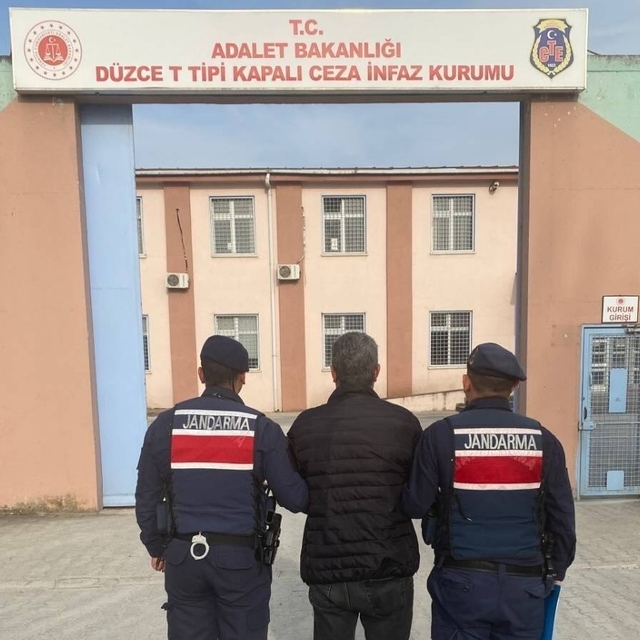 Aranan 39 kişi yakalandı, 20'si tutuklandı