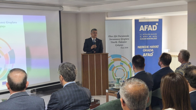 Kütahya'da "Olası Afet Durumunda Savunmasız Gruplara Yönelik Önlemler Çalıştayı" düzenlendi
