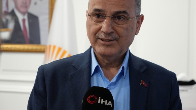 Masrafsız yuva kurma dönemi: Düğün salonu, gelinlik, damatlık ücretsiz
İlkadım Belediyesi, dar gelirli çiftler ve emekli çocuklarının düğün masraflarını karşılıyor