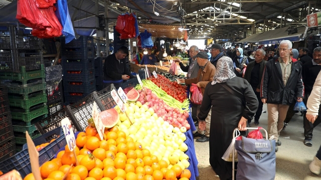 Parasını ödedikleri tapuları 23 yıldır alamıyorlar
Belediyeye para ödediler, tapularını alamadılar