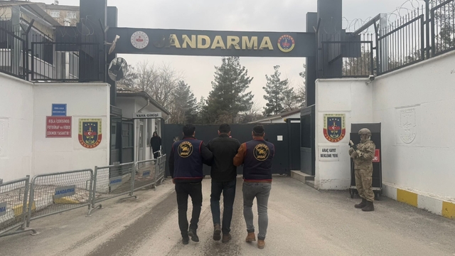 Diyarbakır'da çeşitli suçlardan aranan 109 kişi yakalandı