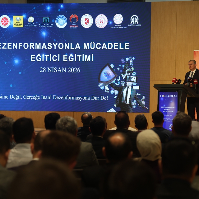 Konya'da dezenformasyonla mücadele eğitimi