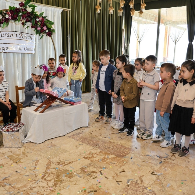 Çameli'de minik öğrencilerin Kur'an-ı Kerim'e geçiş heyecanı düzenlenen tör...