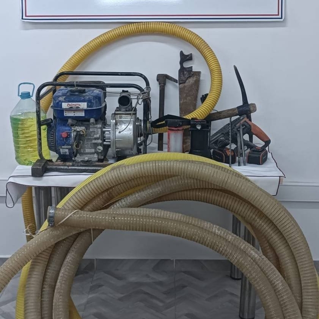 Kırşehir'de kaçak kazı yapan 8 şüpheli suçüstü yakalandı