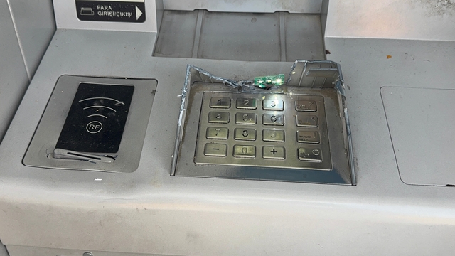 Adana'da ATM'lere zarar veren zanlı tutuklandı