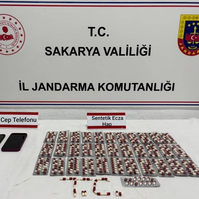 Sakarya'da uyuşturucu operasyonunda 4 tutuklama