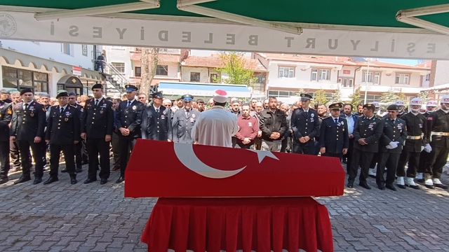 Tokat'ta vefat eden Kıbrıs gazisi son yolculuğuna uğurlandı