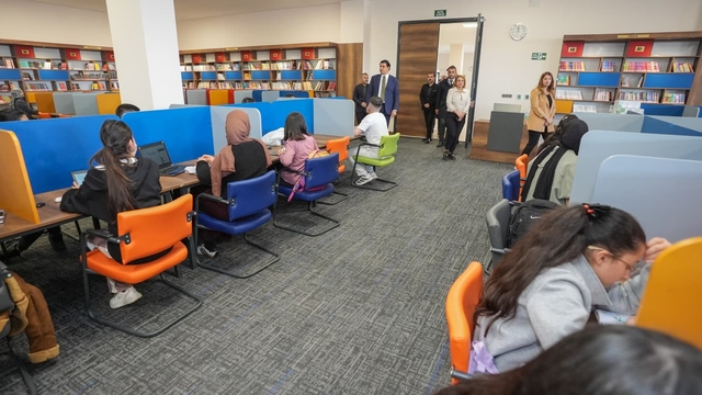 Şehitkamil Belediyesi'nden sınava hazırlanan öğrencilere kitap ve deneme desteği
