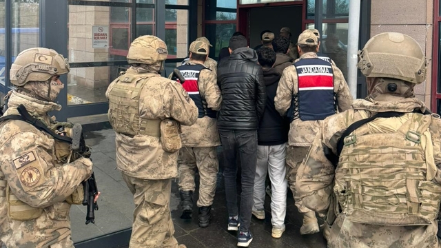 Şanlıurfa merkezli sahte sağlık raporu operasyonunda 10 şüpheli tutuklandı
