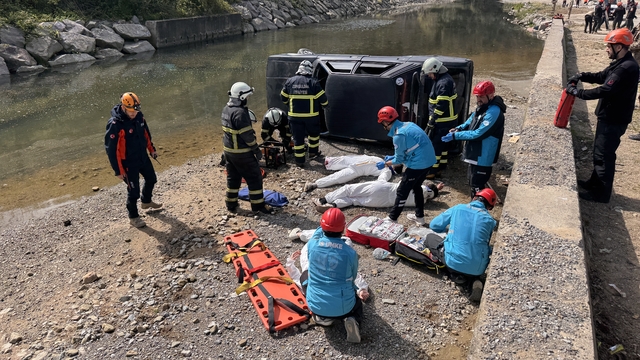 Zonguldak'ta sel ve taşkın tatbikatı düzenlendi