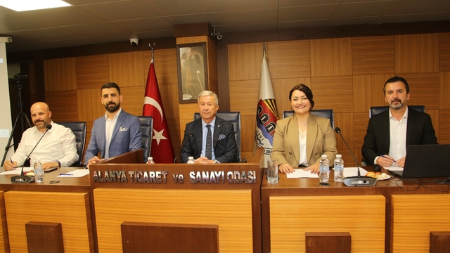 Başkan Erdem: "Alanya'nın tarımsal potansiyelini daha ileriye taşımak için çalışıyoruz"